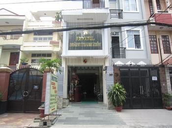 Hotel Hoang Thanh Thuy Airport 1 - Gan Am Thuc Dem Cho Hoang Hoa Tham 2*