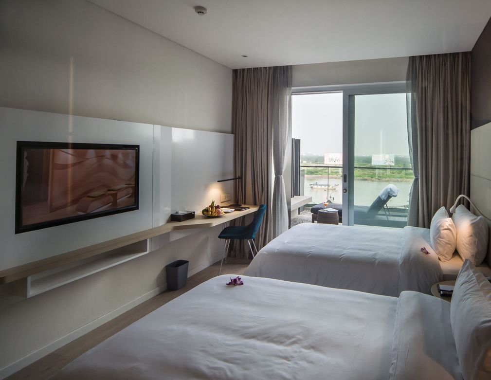 Hotel Liberty Saigon Riverside 4*