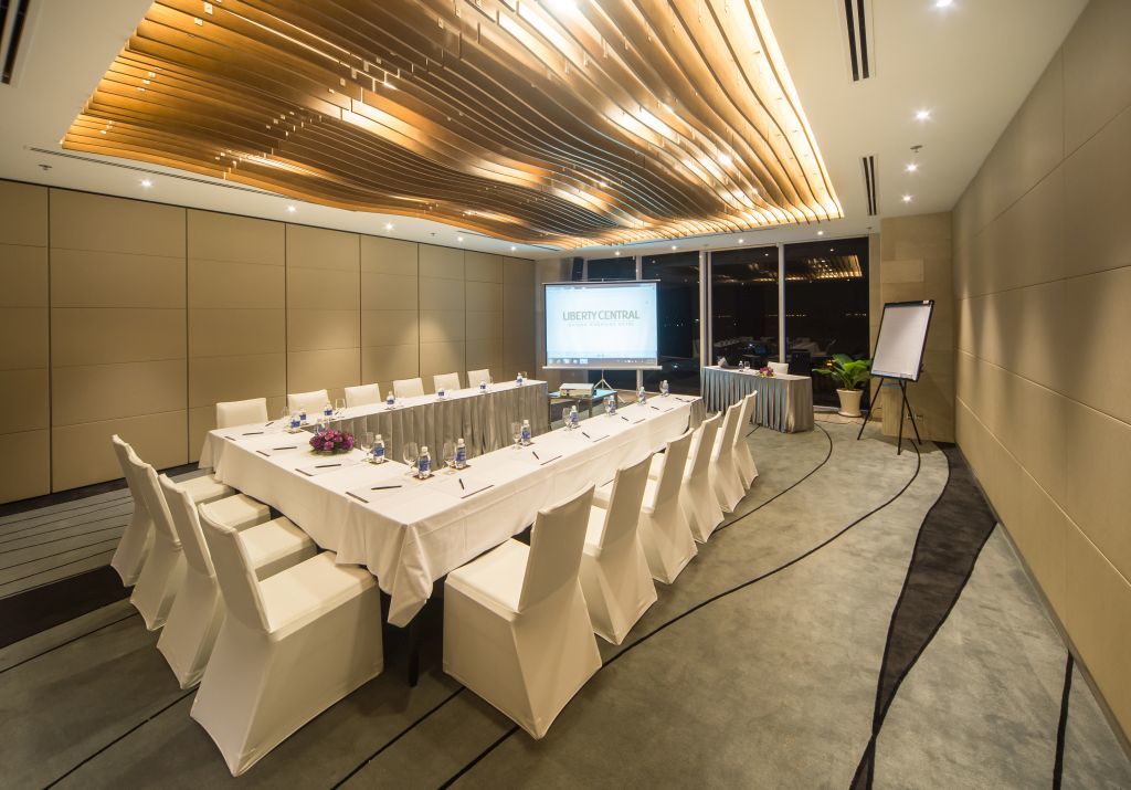 Liberty Saigon Riverside Hotel 4*