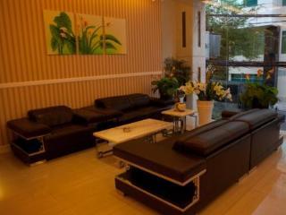 Dyn Opera Hotel