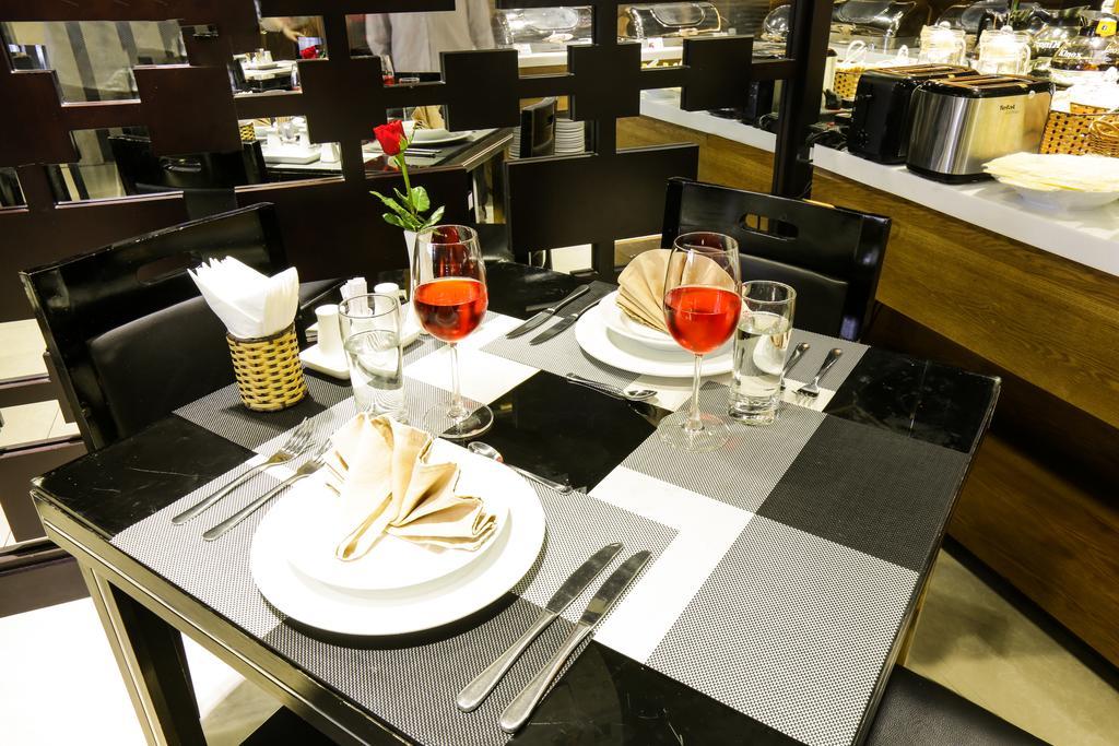 Hotel Queen Ann Ho Chi Minh City