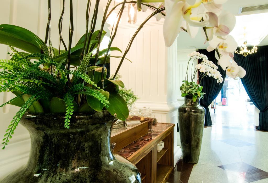 Hotel A&em Signature Ho Chi Minh City