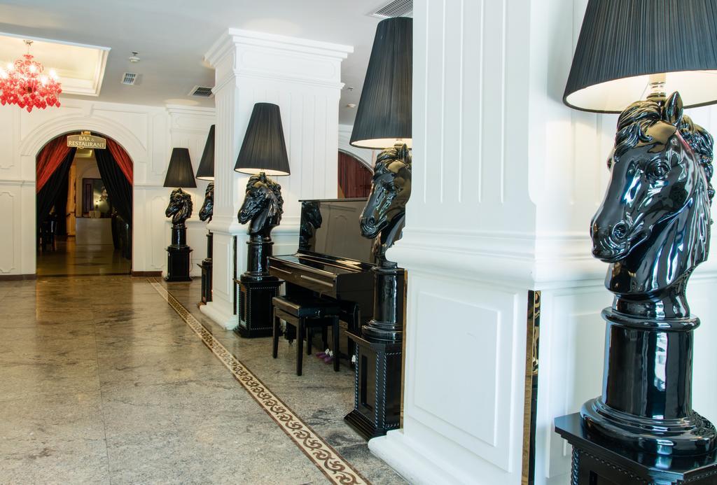 A&em Signature Hotel 4*