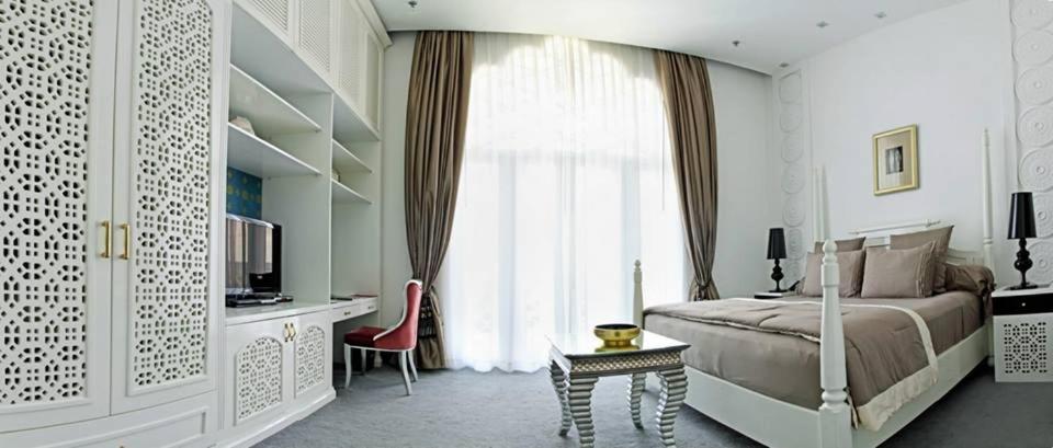 Chloe Gallery Ho Chi Minh City