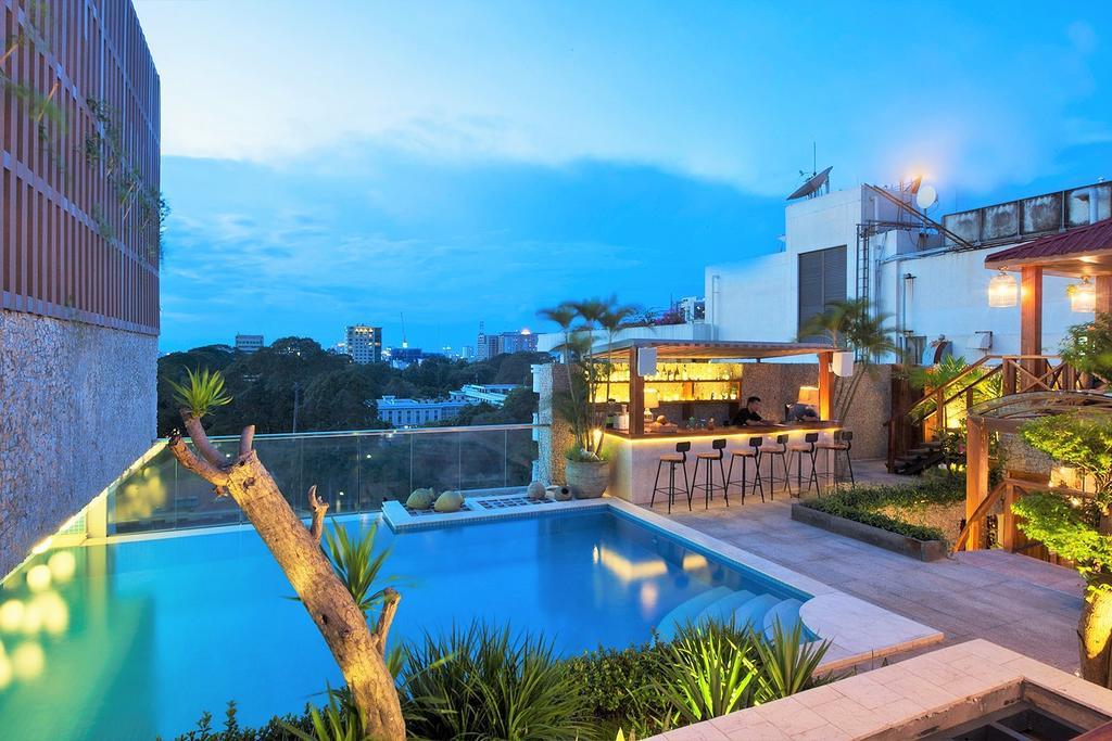 A&em Signature Hotel 4*
