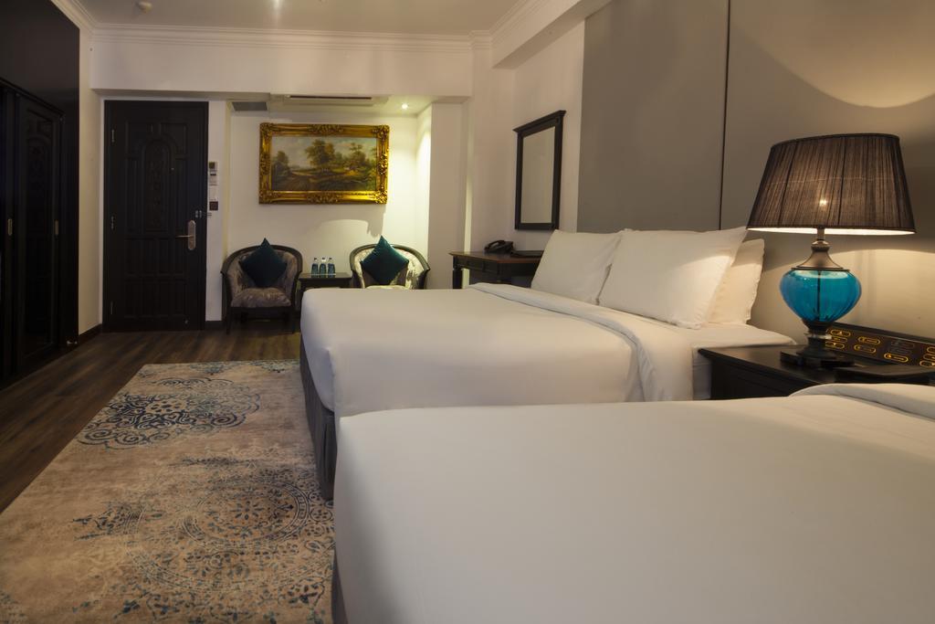 A&em Signature Hotel 4*