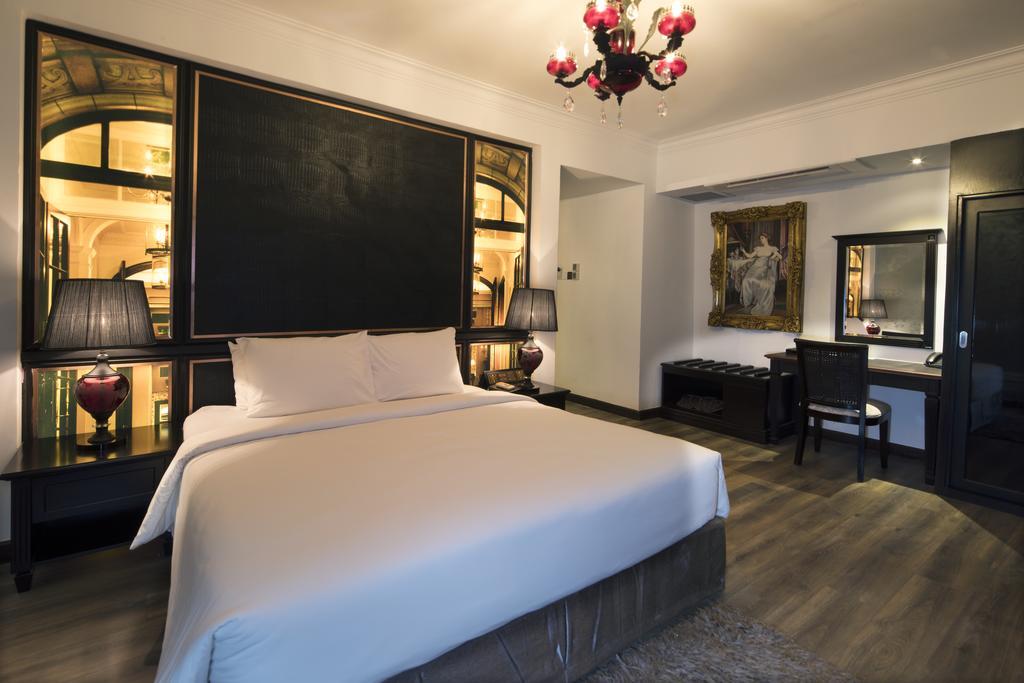 Hotel A&em Signature Ho Chi Minh City