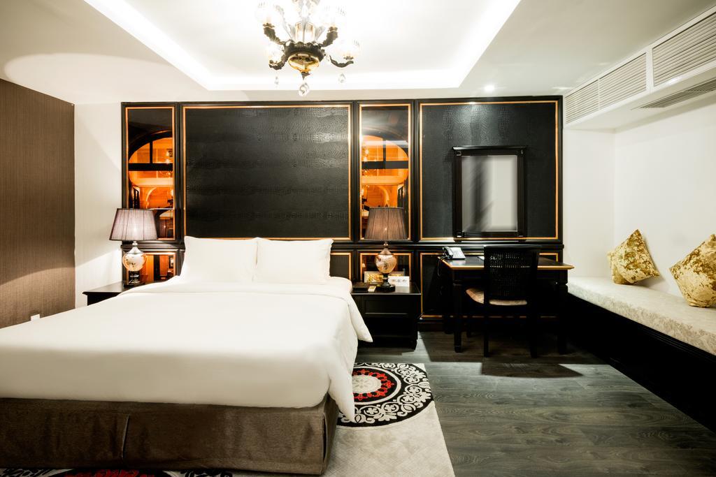 A&em Signature Hotel