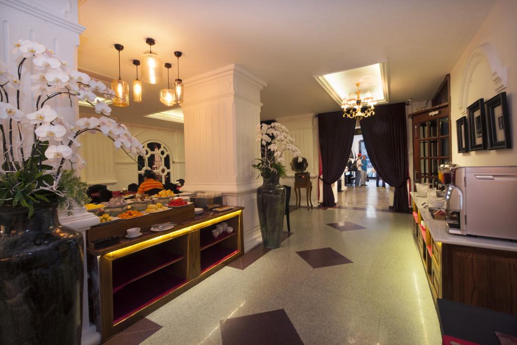 A&em Signature Hotel 4*
