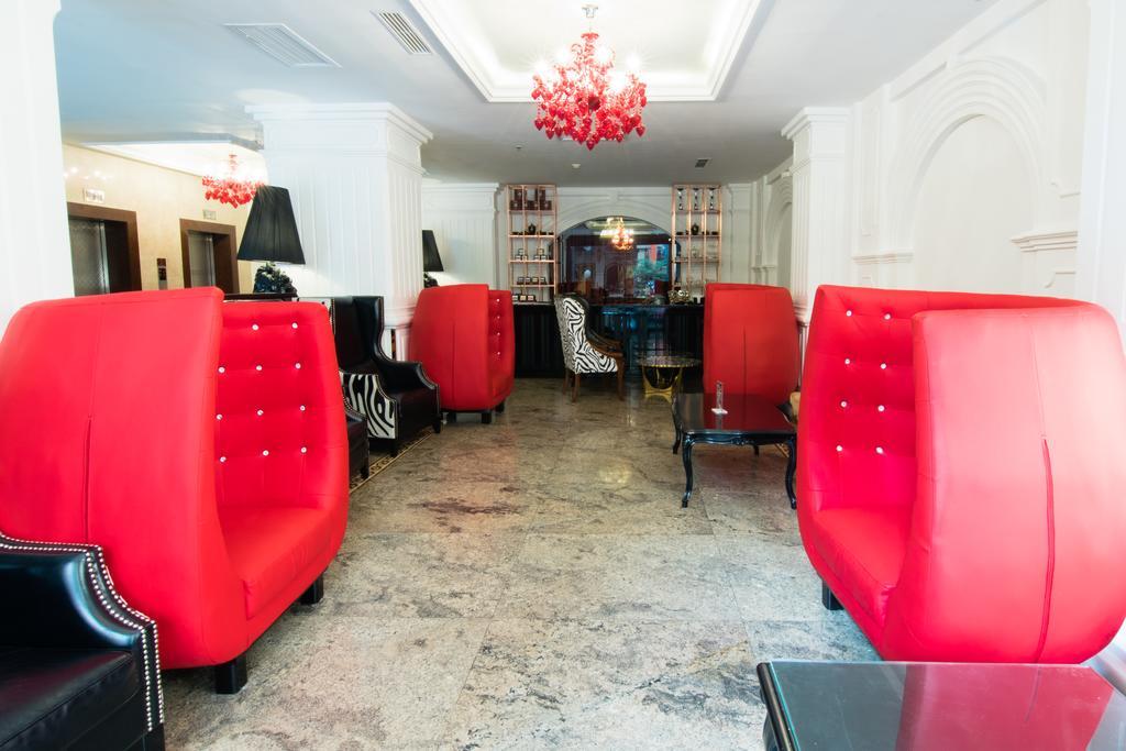 Hotel A&em Signature Ho Chi Minh City