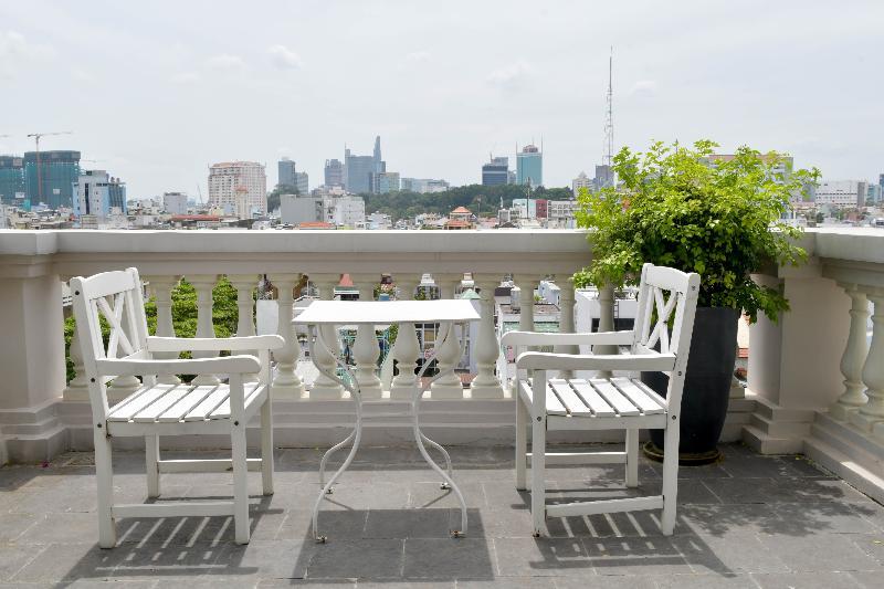 Lief Pulo Sai Gon Hotel 4*