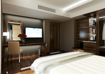Hotel Athena 4*