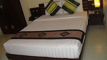 Hotel Paris Gold