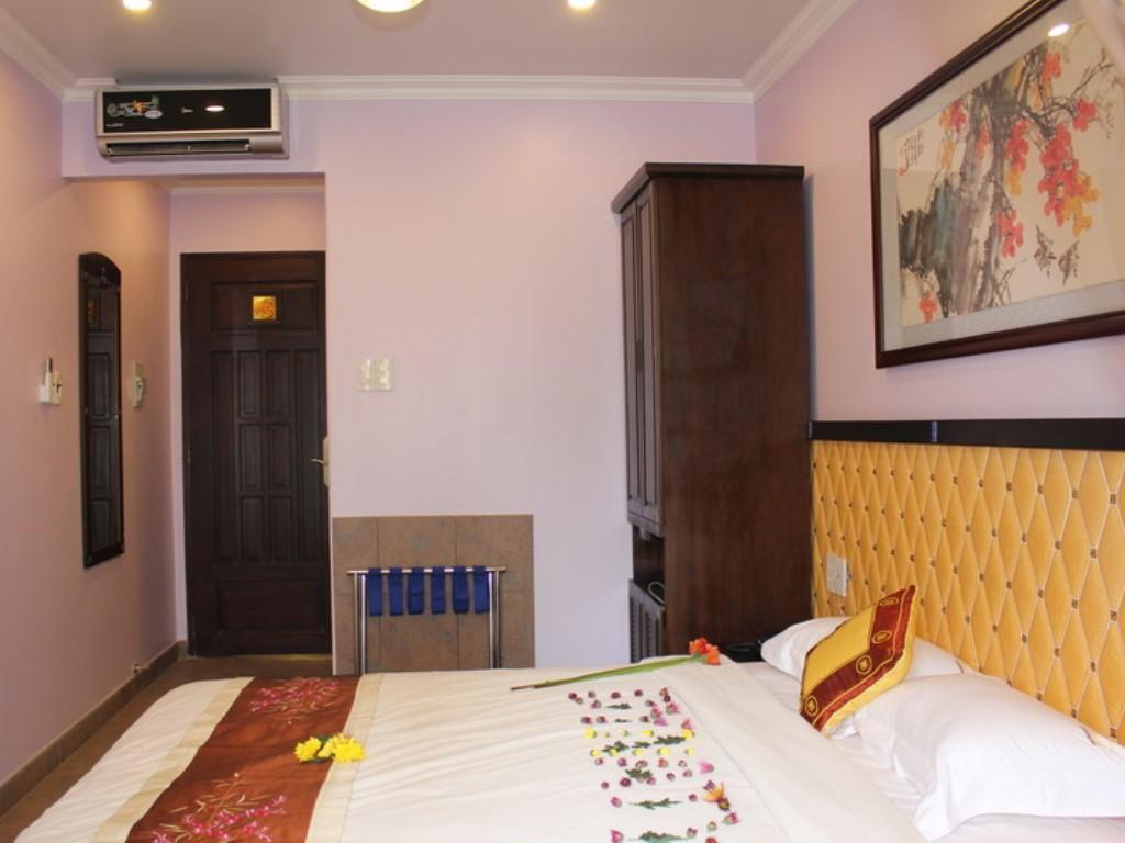 Lam 2* Ho Chi Minh City