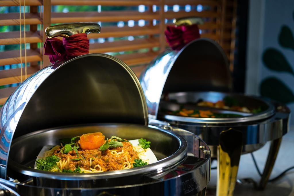 Asian Ruby Center Point & 3* Bandar Ho Chi Minh