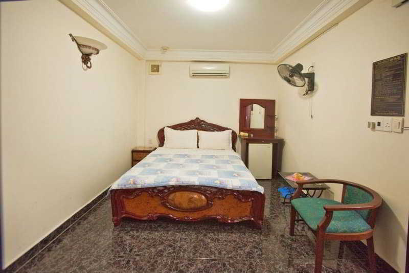 Nouveau Happy - Ben Thanh Hotel