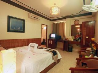 Paris Gold Khách sạn 3*