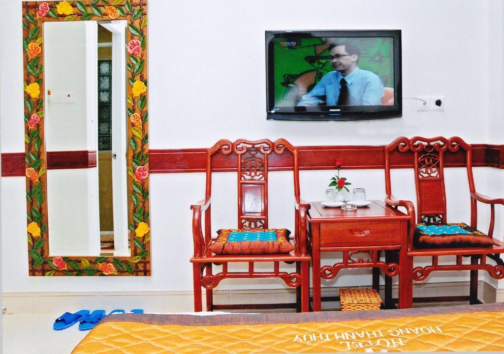 Hotel Hoang Thanh Thuy Airport 1 - Gan Am Thuc Dem Cho Hoang Hoa Tham