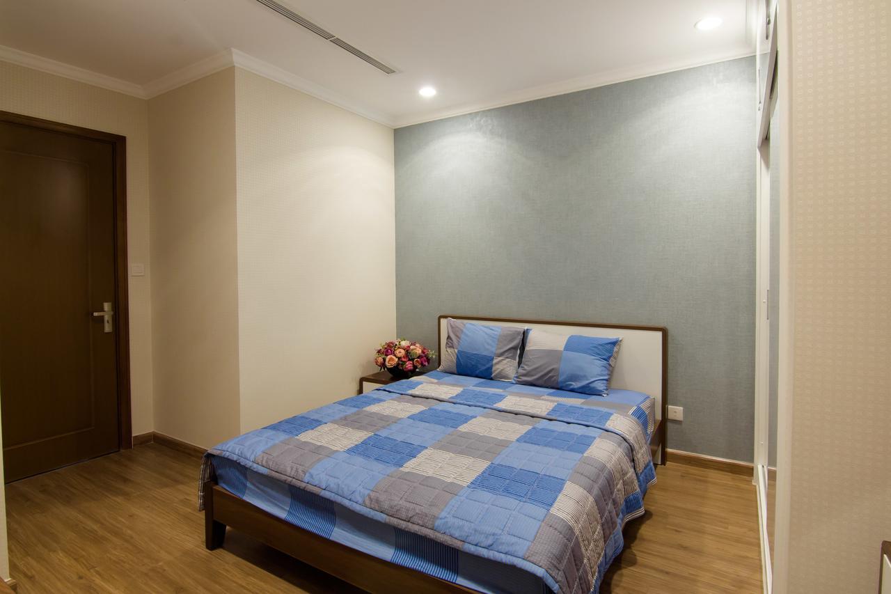 Huyen Vinhomes Central Park *