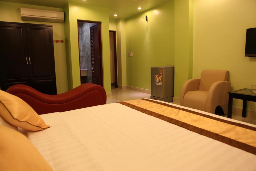 Linh Dan 2* Ho Chi Minh City