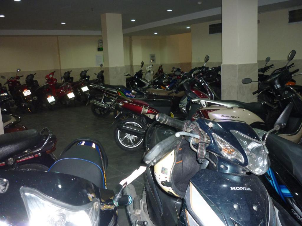 Linh Dan Hotel 2*