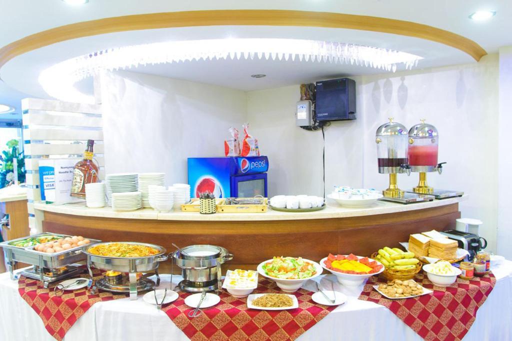 Anh Minh Hotel 2*
