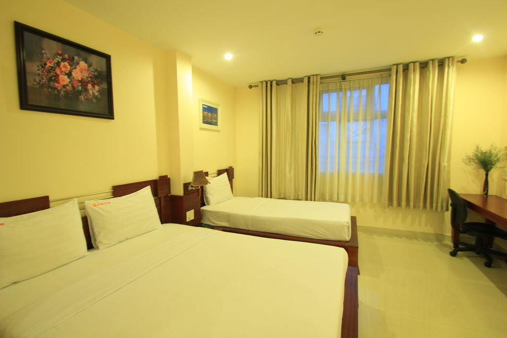 Hotel Ipeace - Bui Vien Walking Street