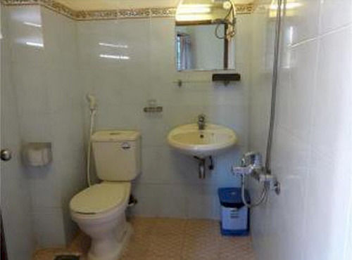 Son Tung Hotel 2*