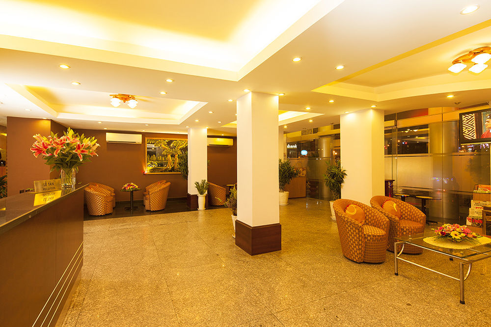 Ttc Deluxe Airport Khách sạn