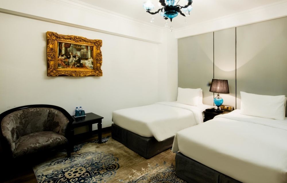 A&em Signature Hotel 4*