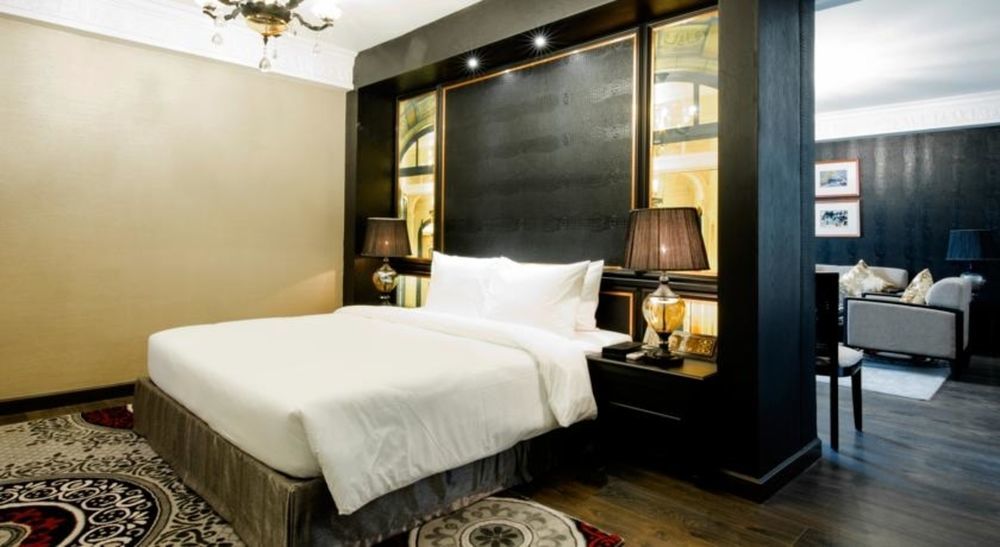 A&em Signature Hotel 4*