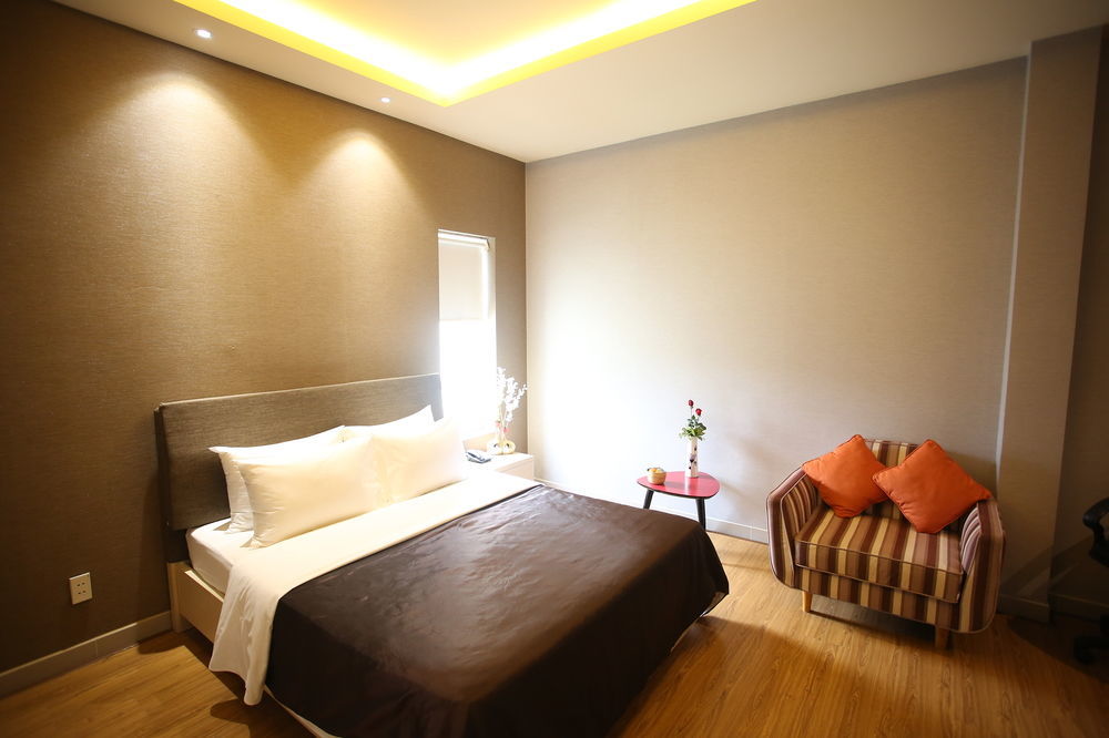 Diamond Ba Trung 2*