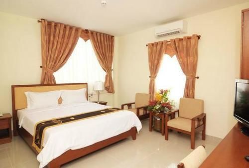 Reddoorz Ruby Star Truong Dinh