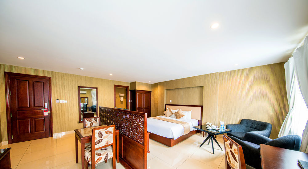Crown Diamond - Phu My Hung District 7 Hotel *