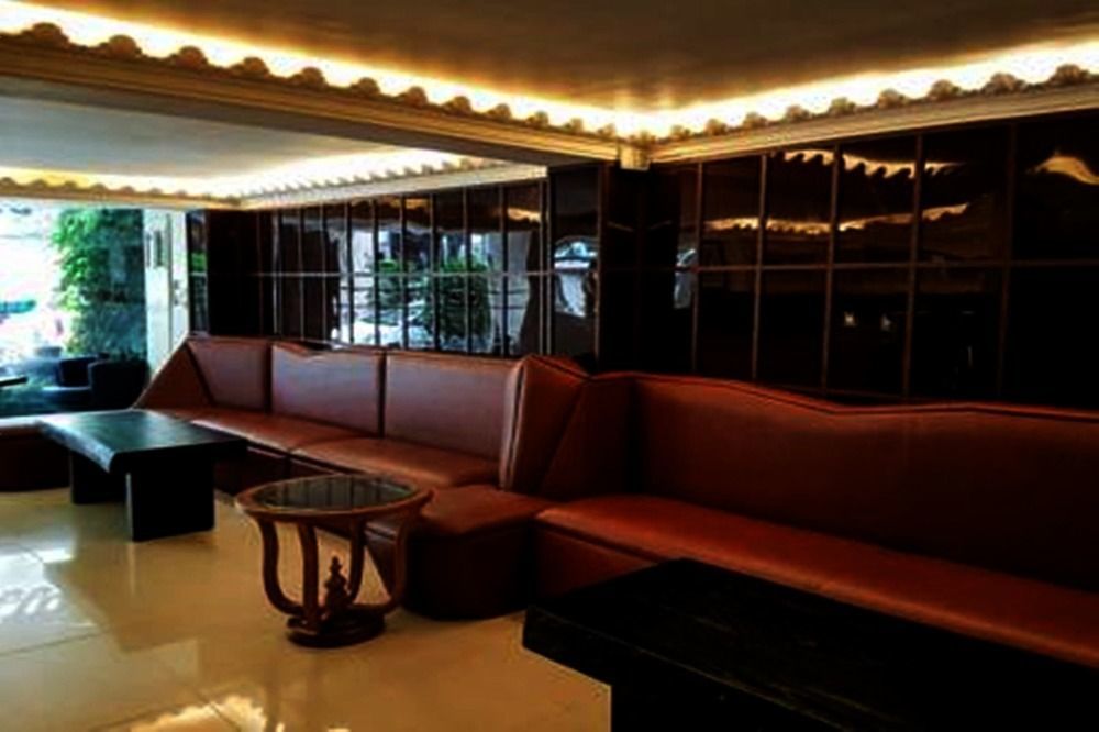 The White 8a Thai Lung Hotel