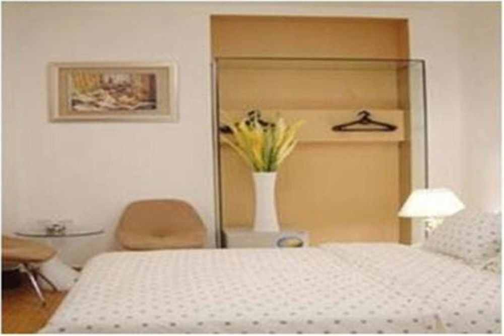 The White 8a Thai Lung 3* Ho Chi Minh City