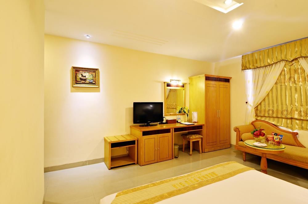 Hoang Phu Gia 3*