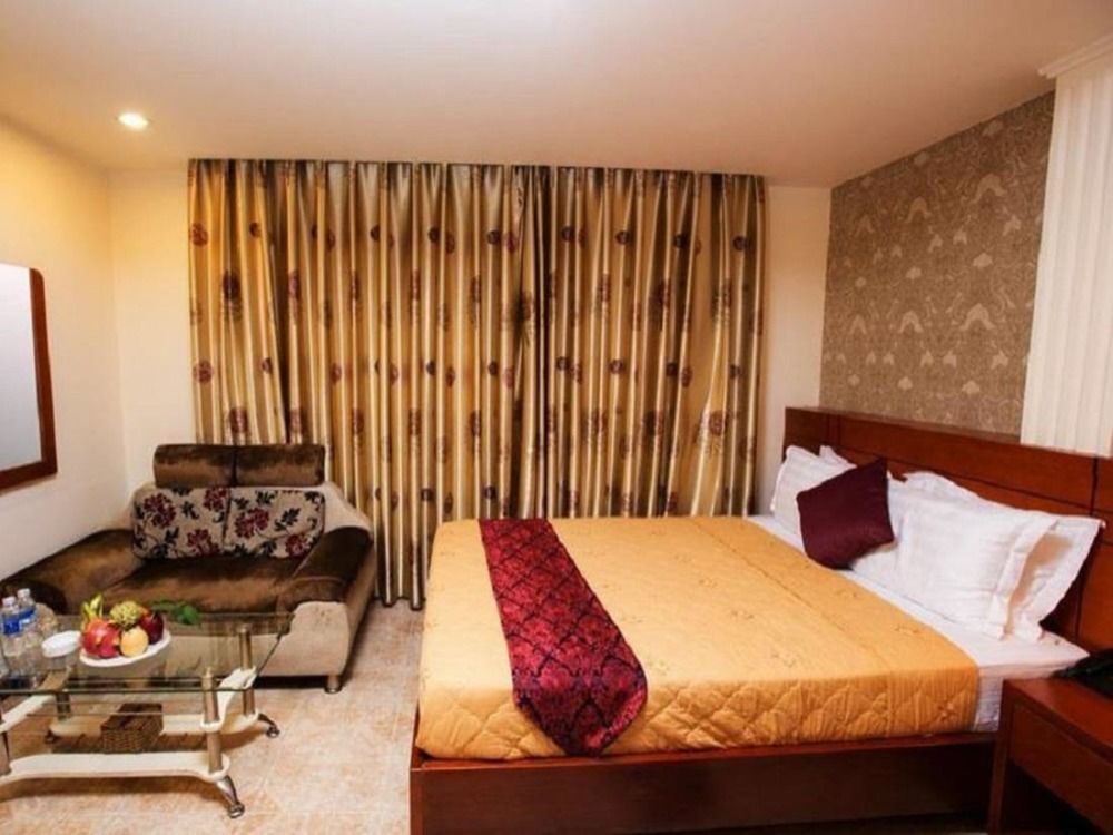 Nouveau Happy - Ben Thanh Hotel 2*