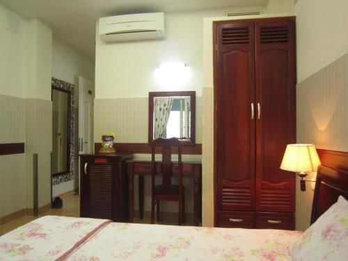 Hotel Hoang Thanh Thuy Airport 1 - Gan Am Thuc Dem Cho Hoang Hoa Tham Ho Chi Minh City