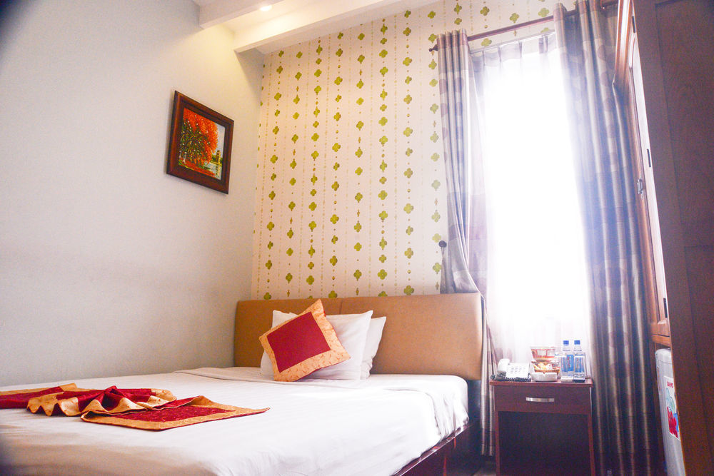 Sunflowers Airport Hotel