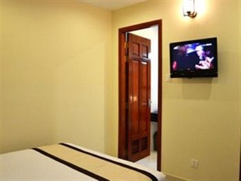 Hotel Saigon Europe & 3*