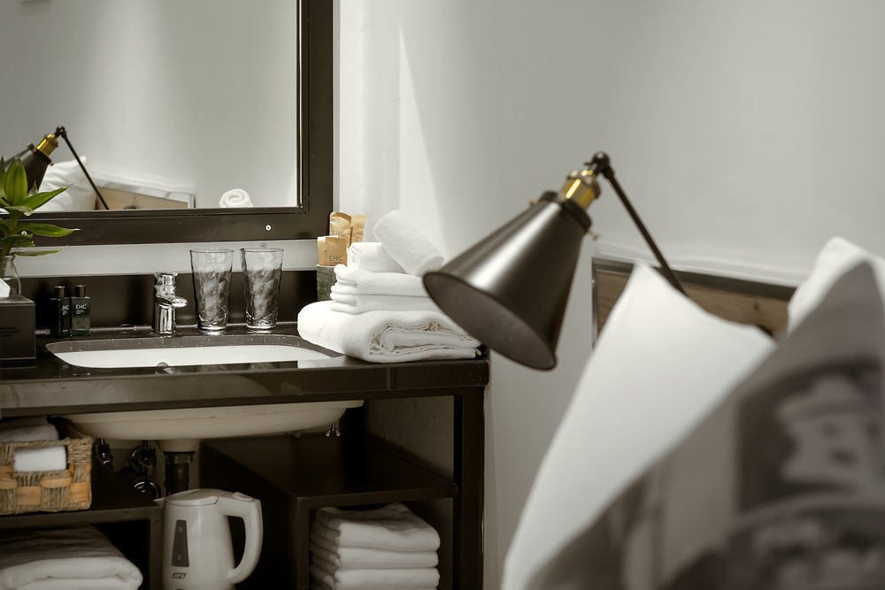 C Hotel- De Tham Bui Vien Walking Street Bandar Ho Chi Minh
