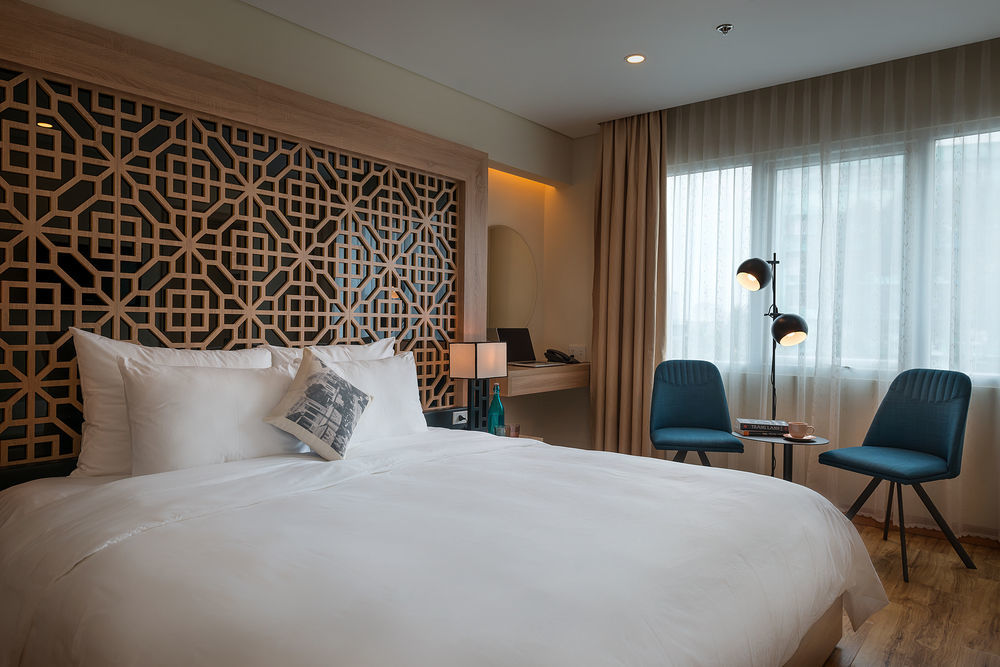 C Central Hotel Bui Vien