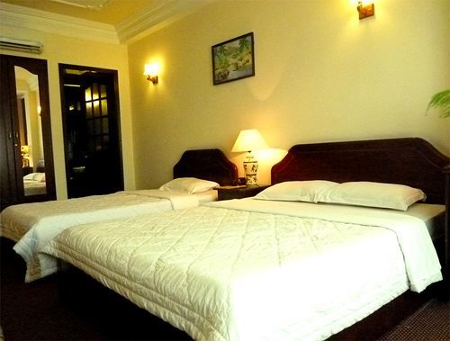 Hotel The Sun 2*