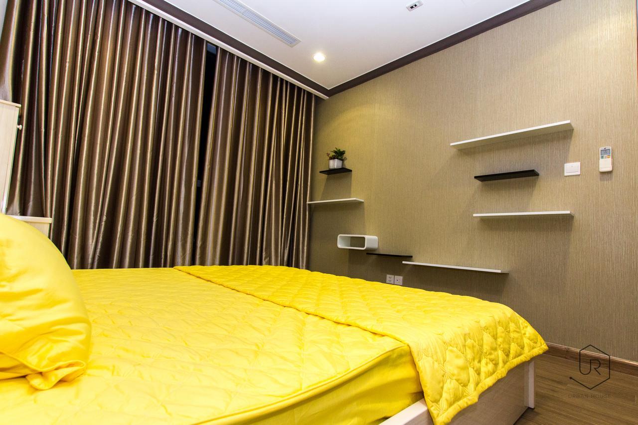 Huyen Vinhomes Central Park *
