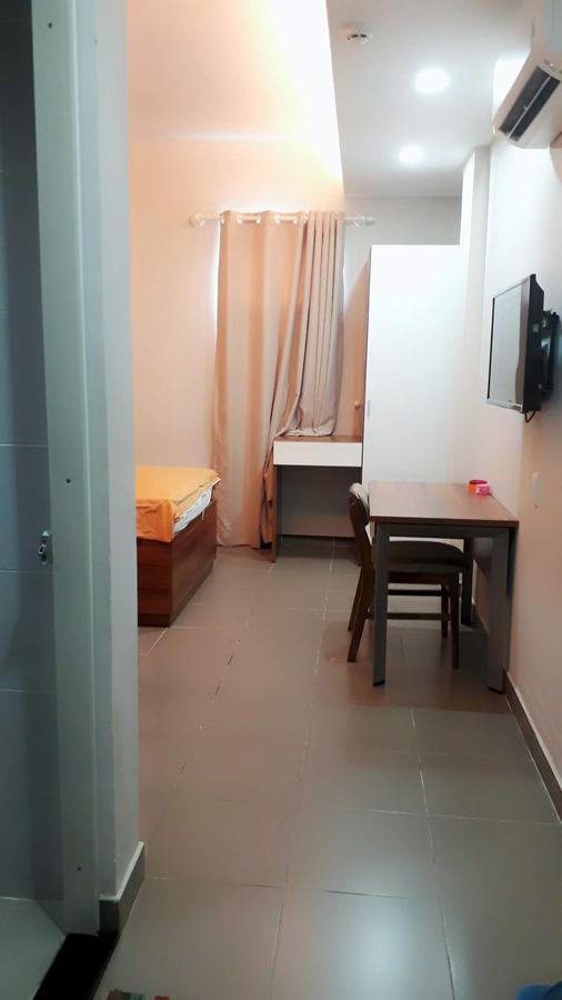 Lee Hotel *