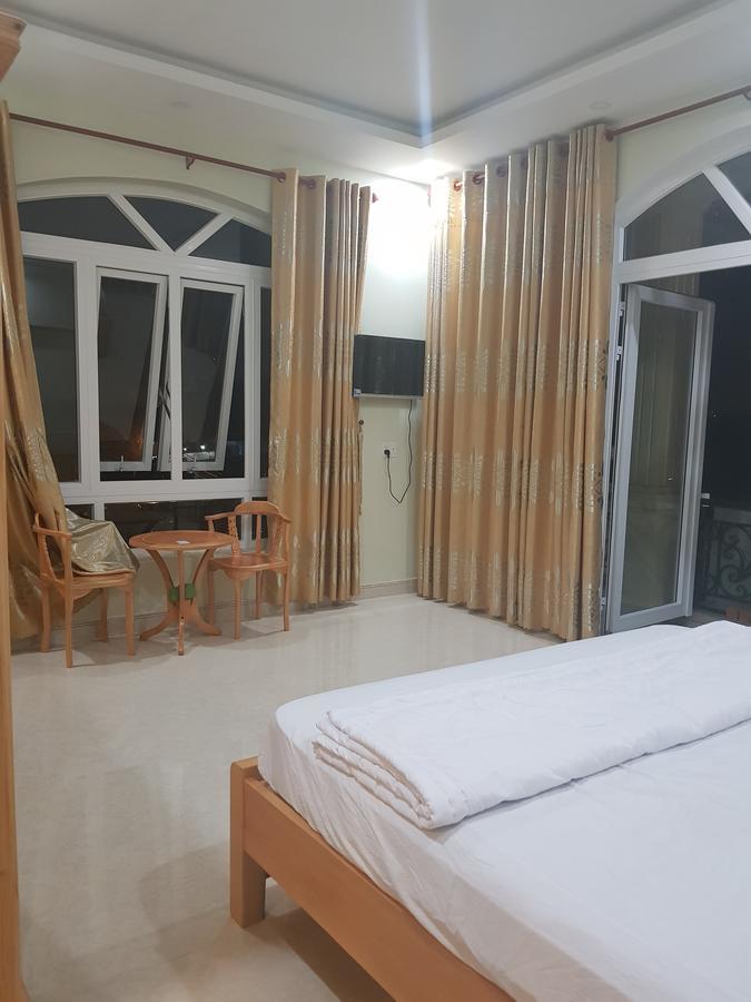 Dang Hotel *