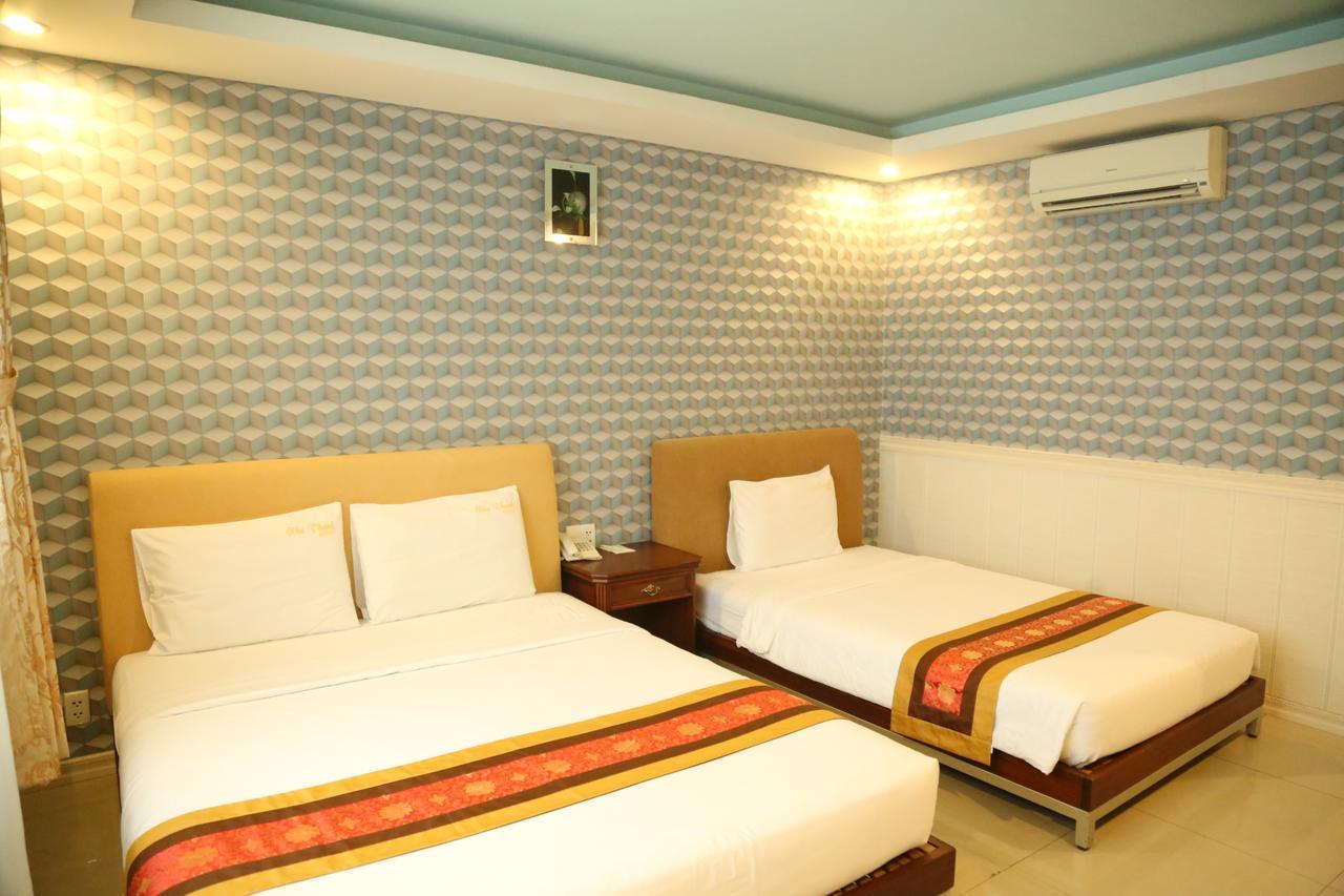 Golden Hotel 2*