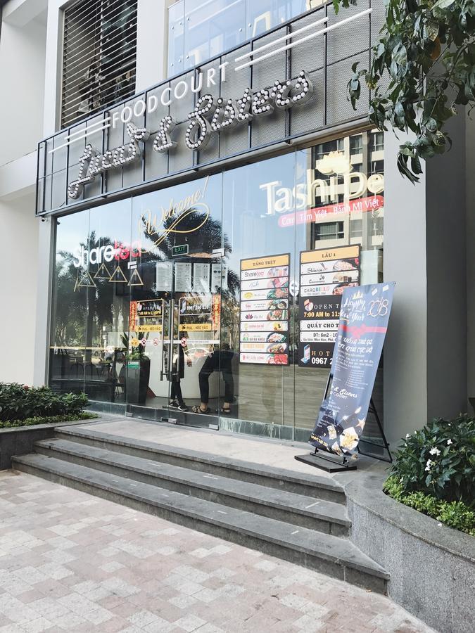 Travelaholic's Inn