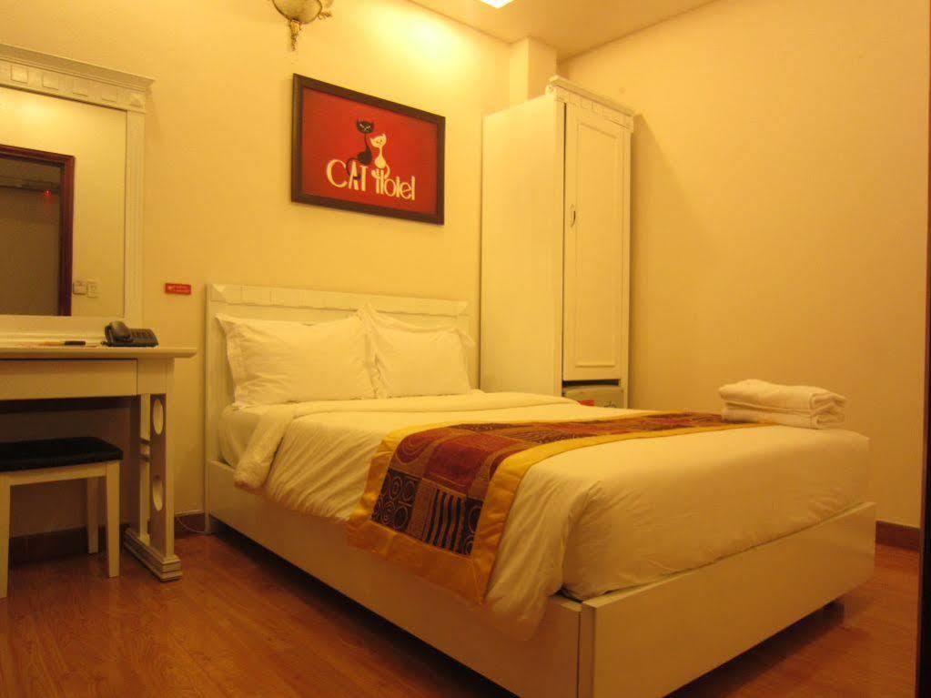 Hotel Cat 2 3*